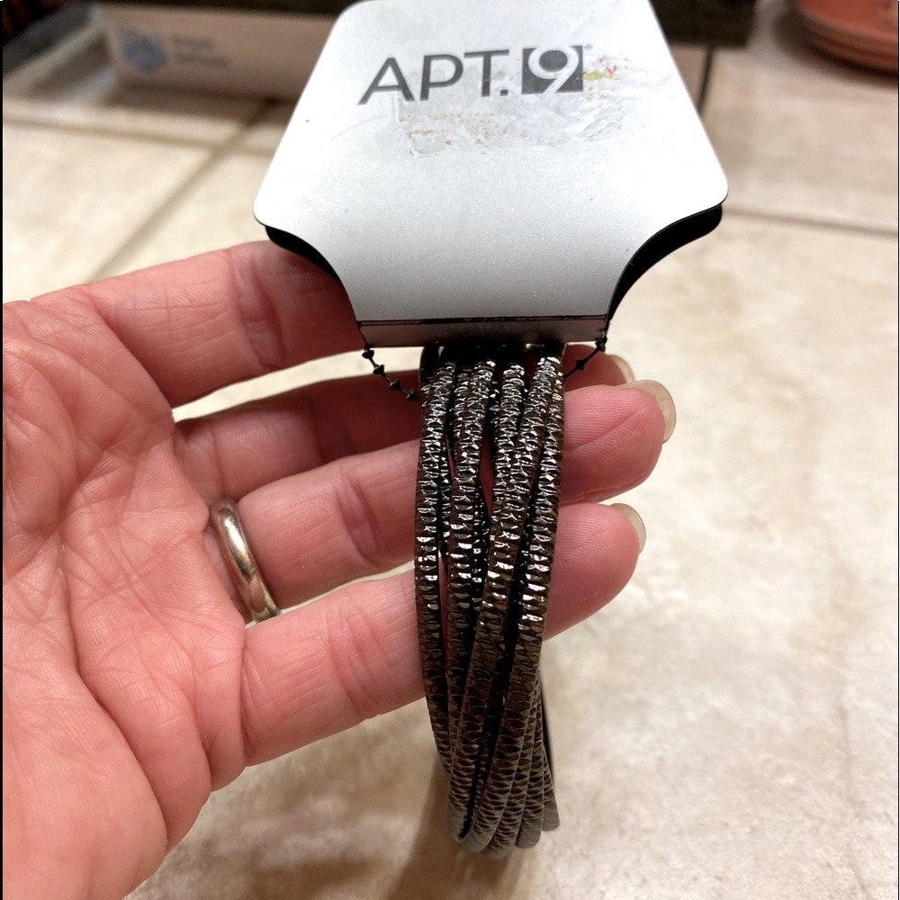 NWT Apt 9 Dark Bronze Bangle  Bracelet Set